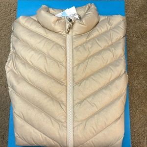 NWT J.McLaughlin Lumi vest in champagne metallic. Size XS.